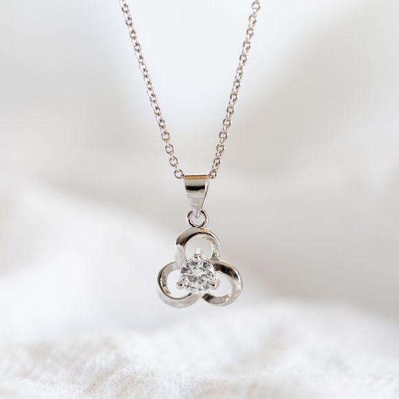 Sterling Petal Necklace (S925) - Only 2 left! - Picture 2 of 4